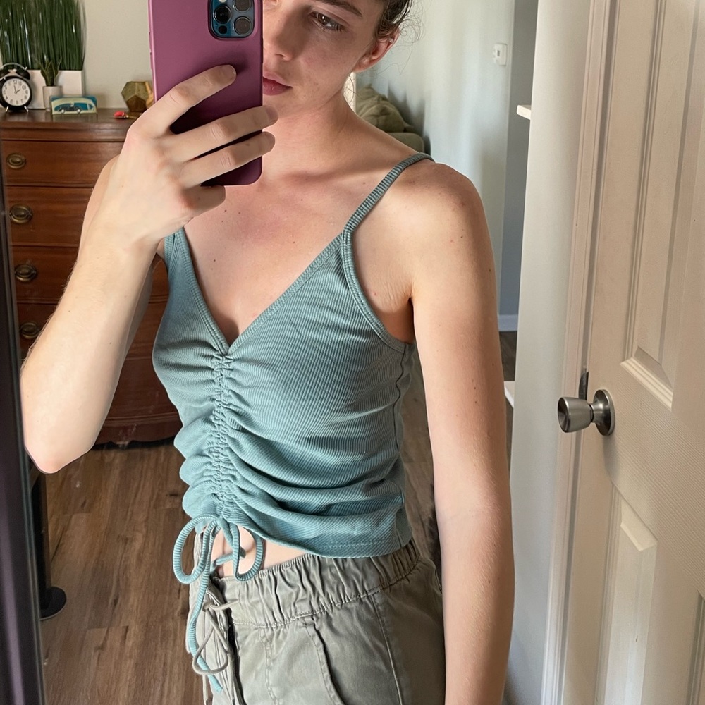 NWT cropped cami - Picture 6 of 9